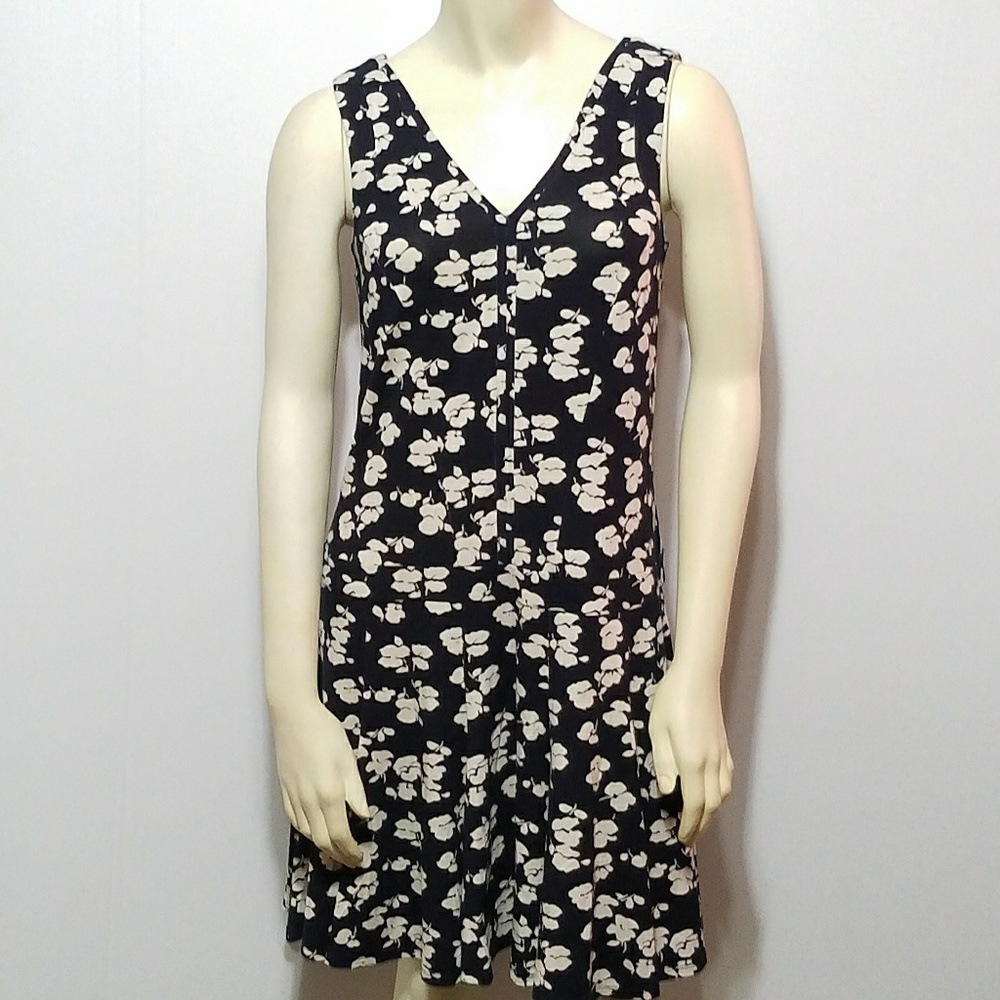 NWT ANN TAYLOR FLORAL DROP WAIST FLOUNCE DRESS (0)